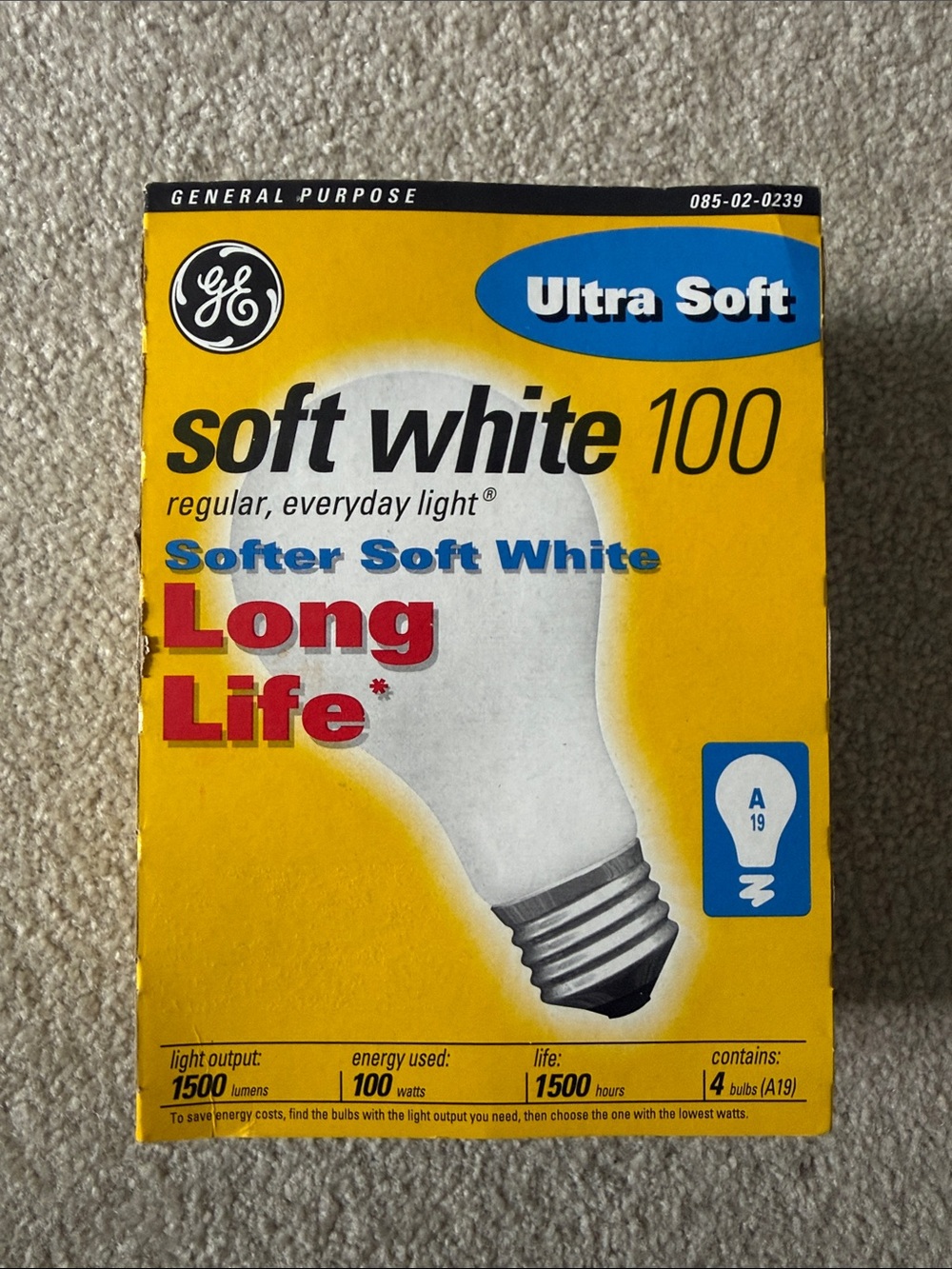 4 GE Soft White 100 Watt Light Bulbs